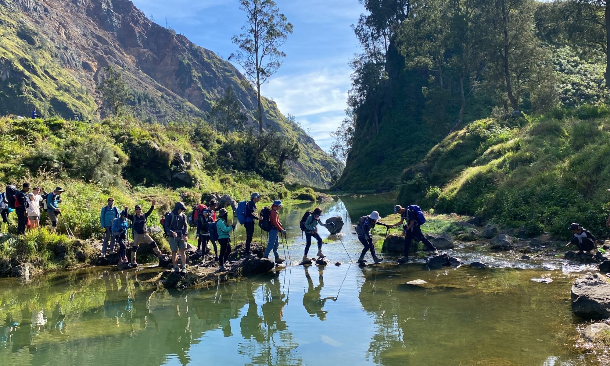 3 Days Trekking Summit Rinjani Finish Torean